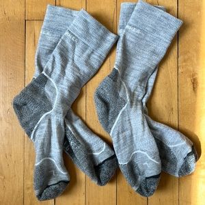 2 pairs of Icebreaker Merino Hike+ Light Crew Socks Size Women’s Large
